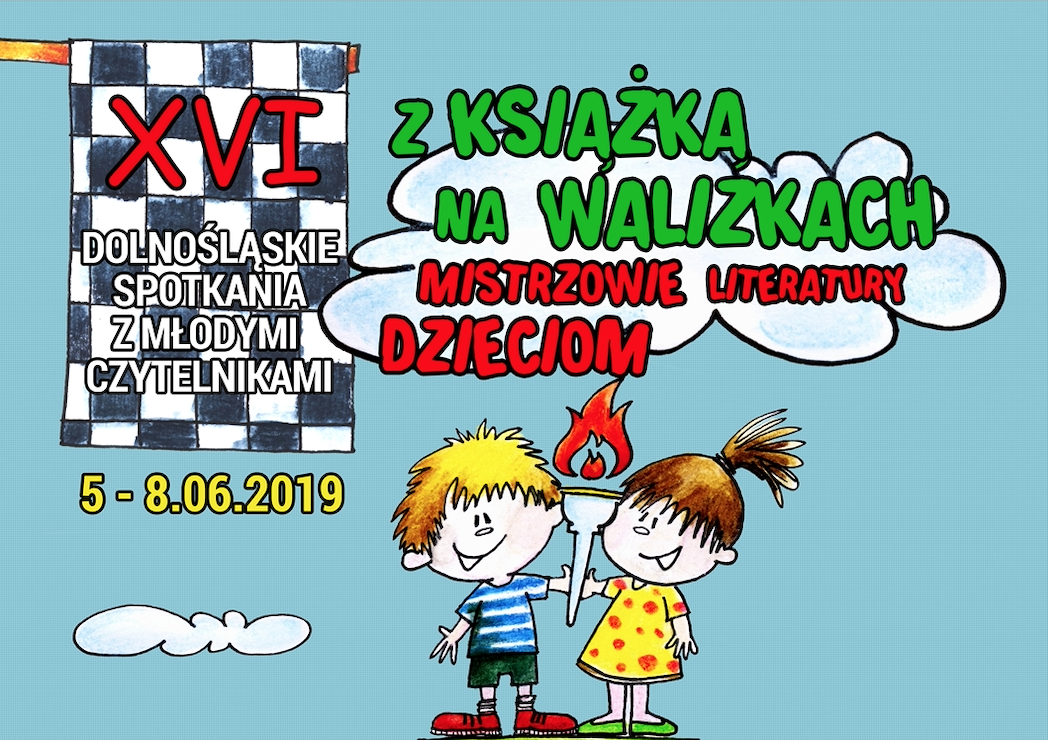 Z książką na walizkach